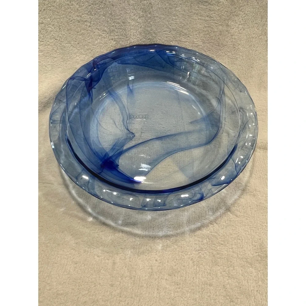 Pyrex Cobalt Blue Swirl Glass Pie Plate 9.5 Inch Fluted Rim Bakeware 24cm